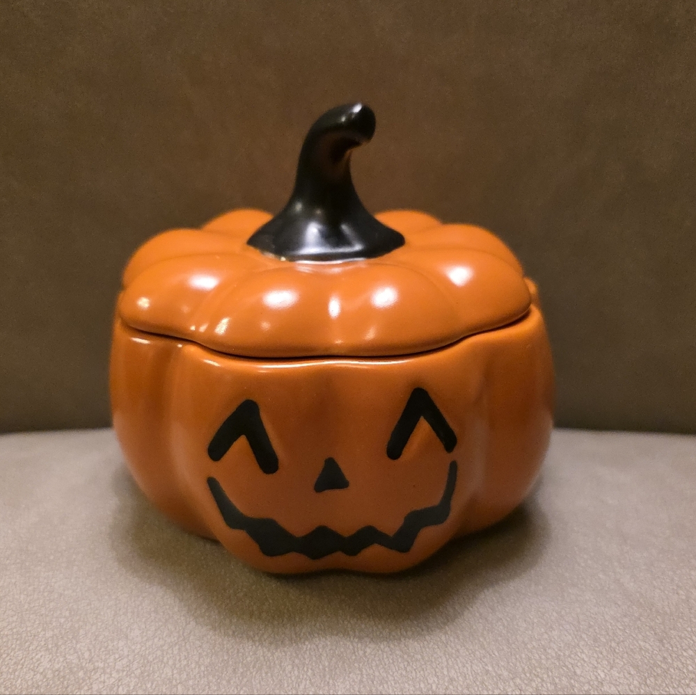 Threshold Orange Pumpkin Ceramic Jar Candy Dish Mini Jack O Lantern Halloween